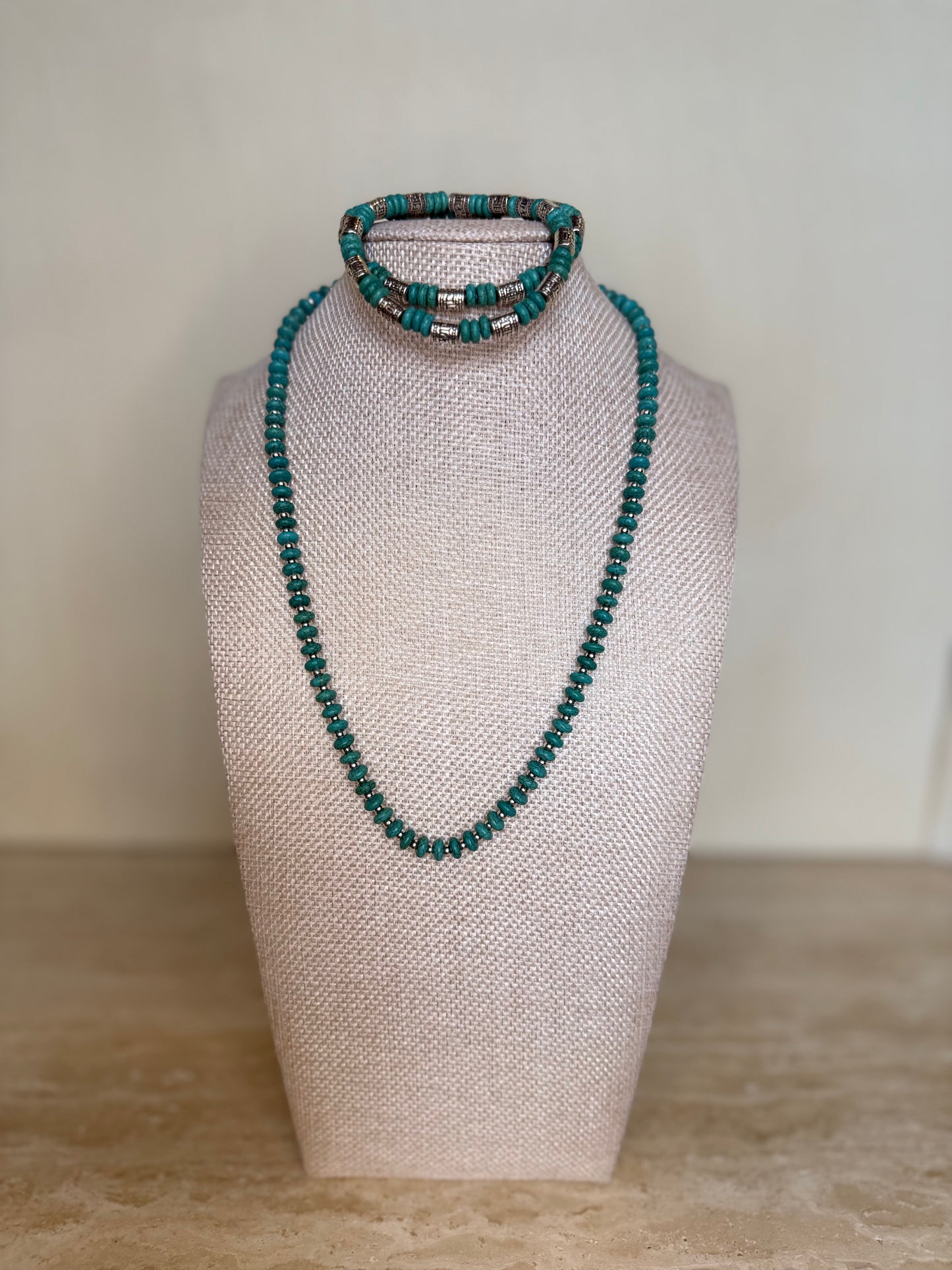 Turquoise Necklace and Bracelet Set - Silver Toned